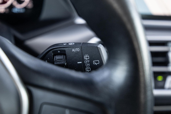 BMW X5 xDrive45e Executive CARPLAY / CAMERA / DEALER ONDERHOUDEN / ZWART LEER / TREKHAAK