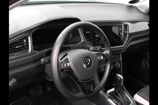 Volkswagen T-Roc 1.5 TSI DSG Sport 150 PK Navigatie Apple Carplay/Android Auto Climate Control Camera Adaptive Cruise Control Electrisch bedienbare achterklep