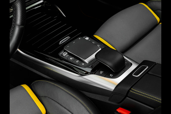 Mercedes-Benz A-Klasse AMG 45 S 4MATIC+ - Pano - Schaalstoelen - Milltek Uitlaat - Distronic