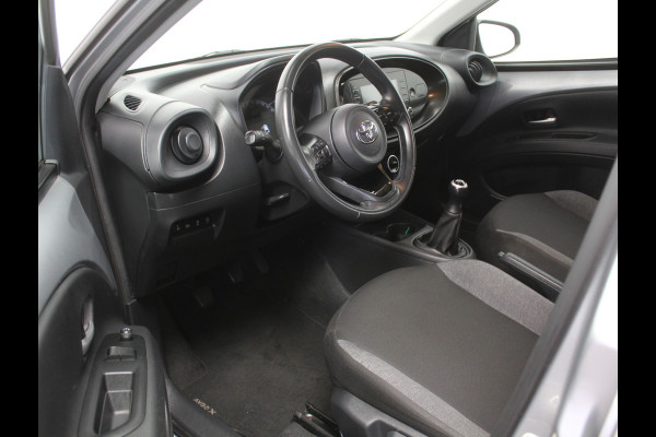 Toyota Aygo X 1.0 VVT-i MT Play AIRCO | CARPLAY | CAMERA | LED | DAB | ADAPCRUISE | BLUETOOTH