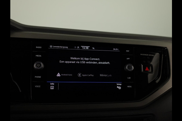 Volkswagen Polo 1.0 TSI Comfortline 95 PK | Automaat (DSG) | Navigatie | Parkeersensoren | Adative cruise control