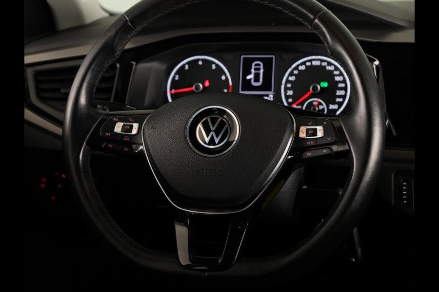 Volkswagen Polo 1.0 TSI Comfortline 95 PK | Automaat (DSG) | Navigatie | Parkeersensoren | Adative cruise control