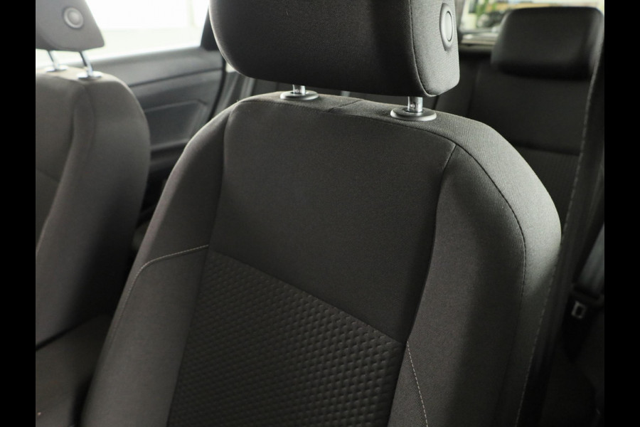 Volkswagen Polo 1.0 TSI Comfortline 95 PK | Automaat (DSG) | Navigatie | Parkeersensoren | Adative cruise control