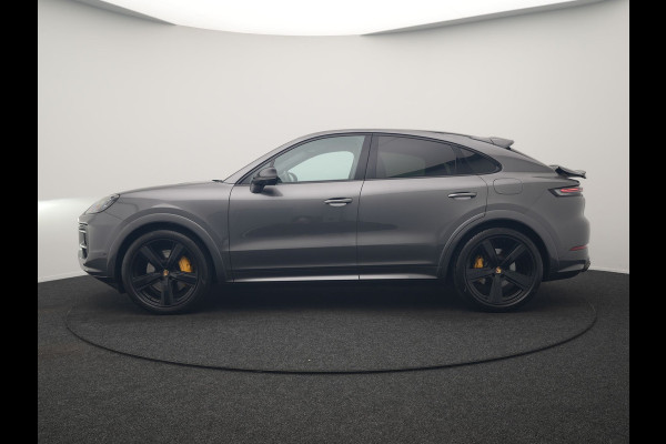 Porsche Cayenne Coupé 3.0 E-Hybrid PHEV | MY 2024 Facelift | Trekhaak Af Fabriek | Panodak | Luchtvering | Sportuitlaat | PDLS+ | Sport Chrono | InnoDrive Adaptive Cruise | SportDesign | Head up | Soft Close | 22"L.M | 360 Camera | Plug In Hybrid |