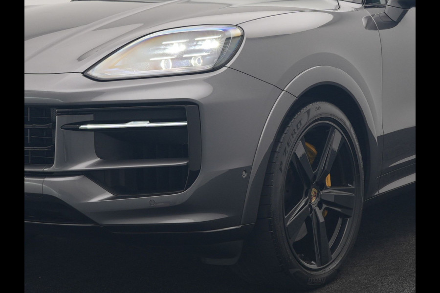 Porsche Cayenne Coupé 3.0 E-Hybrid PHEV | MY 2024 Facelift | Trekhaak Af Fabriek | Panodak | Luchtvering | Sportuitlaat | PDLS+ | Sport Chrono | InnoDrive Adaptive Cruise | SportDesign | Head up | Soft Close | 22"L.M | 360 Camera | Plug In Hybrid |