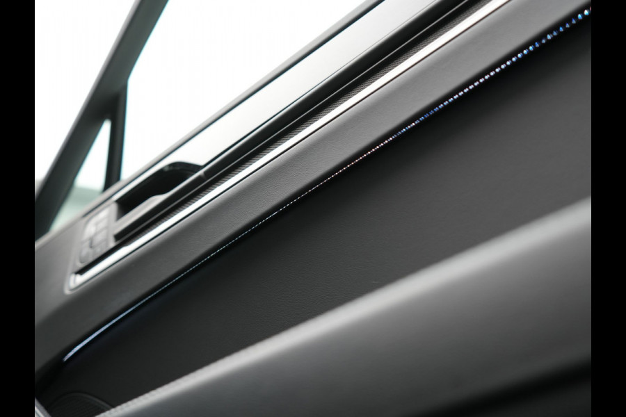 Porsche Cayenne Coupé 3.0 E-Hybrid PHEV | MY 2024 Facelift | Trekhaak Af Fabriek | Panodak | Luchtvering | Sportuitlaat | PDLS+ | Sport Chrono | InnoDrive Adaptive Cruise | SportDesign | Head up | Soft Close | 22"L.M | 360 Camera | Plug In Hybrid |