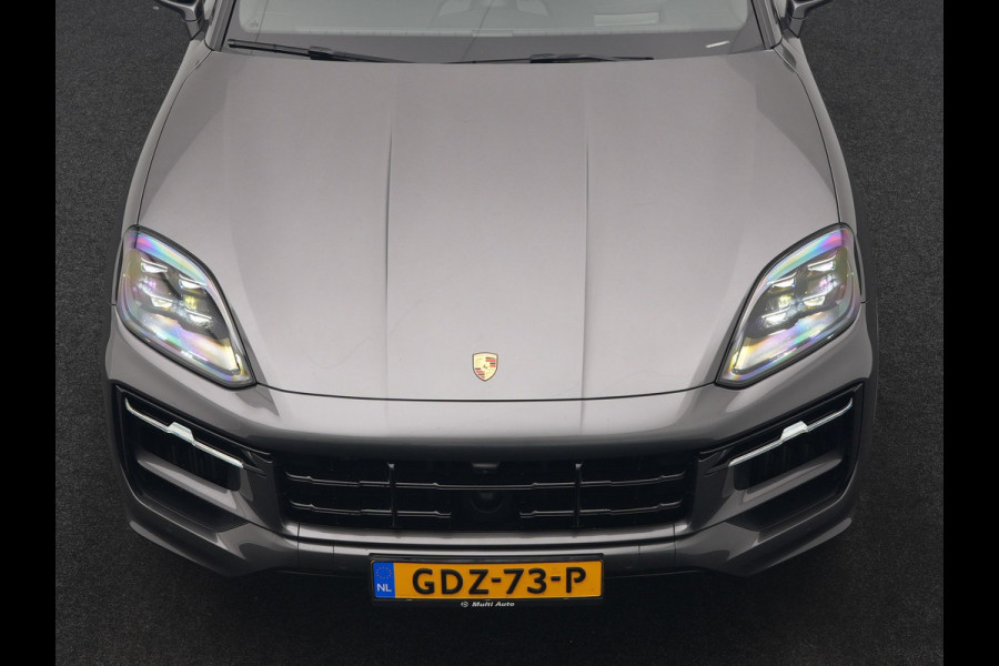 Porsche Cayenne Coupé 3.0 E-Hybrid PHEV | MY 2024 Facelift | Trekhaak Af Fabriek | Panodak | Luchtvering | Sportuitlaat | PDLS+ | Sport Chrono | InnoDrive Adaptive Cruise | SportDesign | Head up | Soft Close | 22"L.M | 360 Camera | Plug In Hybrid |