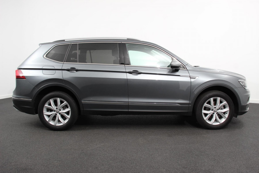 Volkswagen Tiguan Allspace 1.5 TSI 150pk DSG HighLine 7p. Navigatie Climate Control Lichtmetalen velgen Electrische Achterklep DAB Led Stoelverwarming