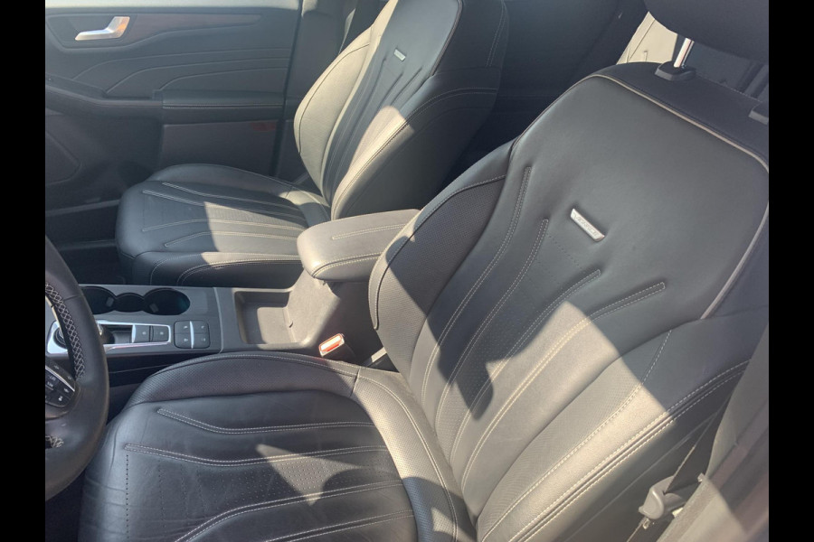 Ford Kuga 2.5 FHEV Vignale | Trekhaak elektrisch uitklapbaar | Panoramadak | Adaptive cruise control | Head up display | 19 inch | Winter Pack