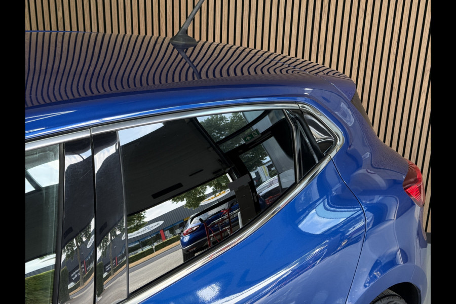 Renault Clio 1.0 TCe R.S. Line | Groot Navi | 17 " | Camera | PDC V+A | Led | Cruise control | 100% Dealer Onderhouden!