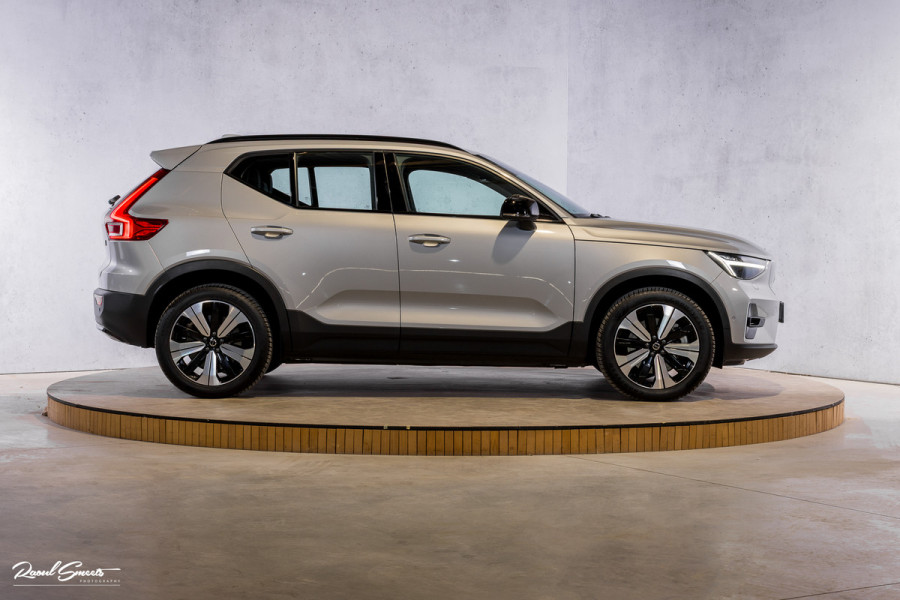 Volvo XC40 Recharge Ultimate 70 kWh | Panorama dak | Harman Kardon | Adaptieve cruise | Memory | Blis |