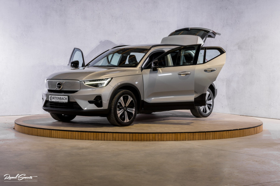 Volvo XC40 Recharge Ultimate 70 kWh | Panorama dak | Harman Kardon | Adaptieve cruise | Memory | Blis |
