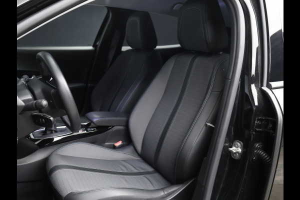 Peugeot 2008 1.2 PureTech Allure Pack (APPLE CARPLAY,LED,NAVI,CAMERA,PDC,SPORTSTOELEN,CLIMATE,CRUISE,LM VELGEN,NETTESTAAT)