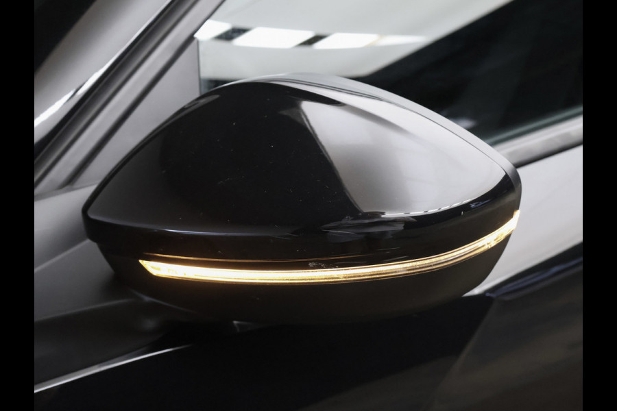 Peugeot 2008 1.2 PureTech Allure Pack (APPLE CARPLAY,LED,NAVI,CAMERA,PDC,SPORTSTOELEN,CLIMATE,CRUISE,LM VELGEN,NETTESTAAT)