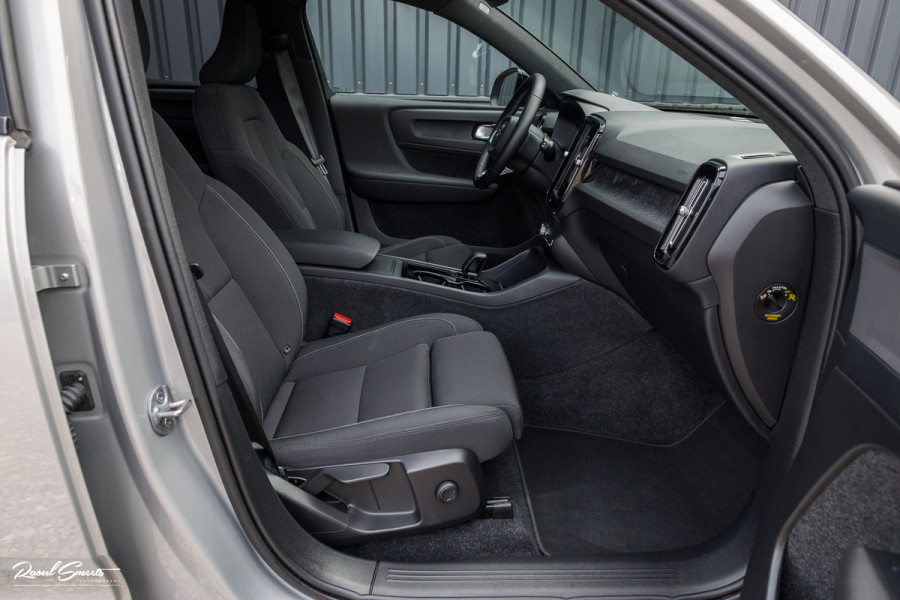 Volvo XC40 Single Motor Extended Range Plus 82 kWh | Adaptieve cruise | Blis | Full LED |