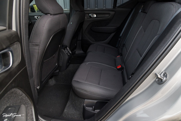 Volvo XC40 Single Motor Extended Range Plus 82 kWh | Adaptieve cruise | Blis | Full LED |