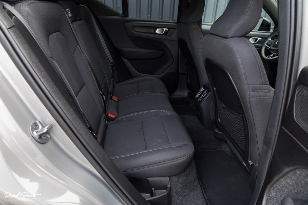 Volvo XC40 Single Motor Extended Range Plus 82 kWh | Adaptieve cruise | Blis | Full LED |