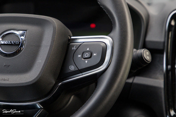 Volvo XC40 Single Motor Extended Range Plus 82 kWh | Adaptieve cruise | Blis | Full LED |