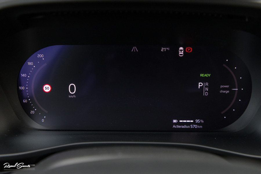 Volvo XC40 Single Motor Extended Range Plus 82 kWh | Adaptieve cruise | Blis | Full LED |