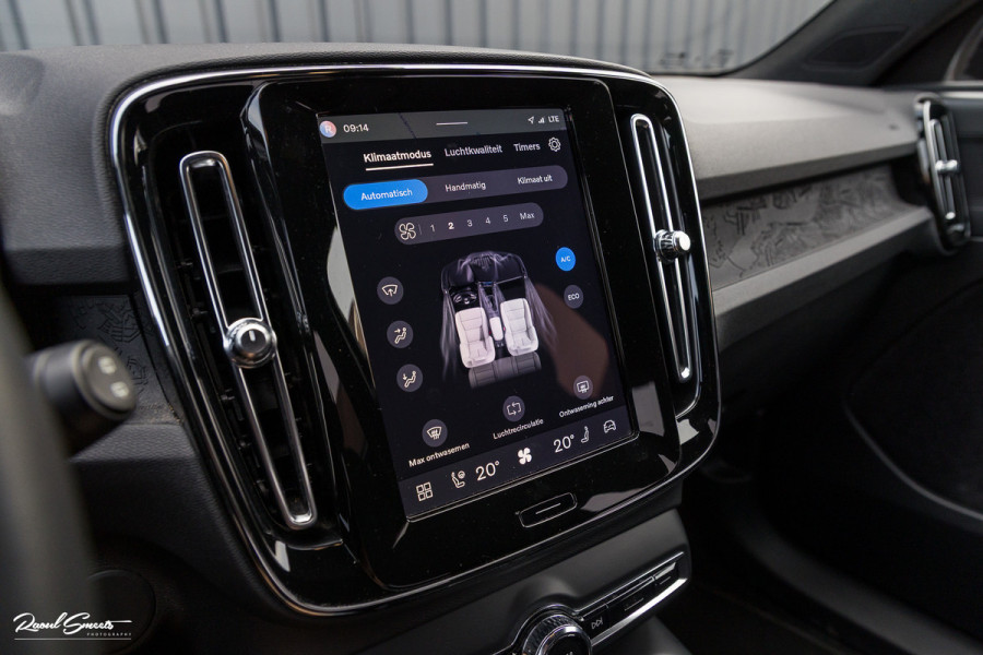 Volvo XC40 Single Motor Extended Range Plus 82 kWh | Adaptieve cruise | Blis | Full LED |
