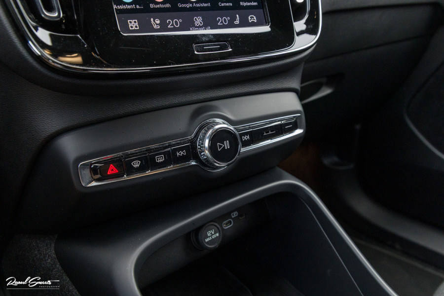 Volvo XC40 Single Motor Extended Range Plus 82 kWh | Adaptieve cruise | Blis | Full LED |