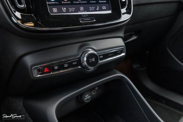Volvo XC40 Single Motor Extended Range Plus 82 kWh | Adaptieve cruise | Blis | Full LED |