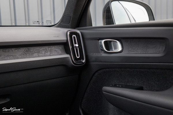 Volvo XC40 Single Motor Extended Range Plus 82 kWh | Adaptieve cruise | Blis | Full LED |
