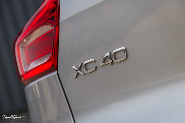 Volvo XC40 Single Motor Extended Range Plus 82 kWh | Adaptieve cruise | Blis | Full LED |
