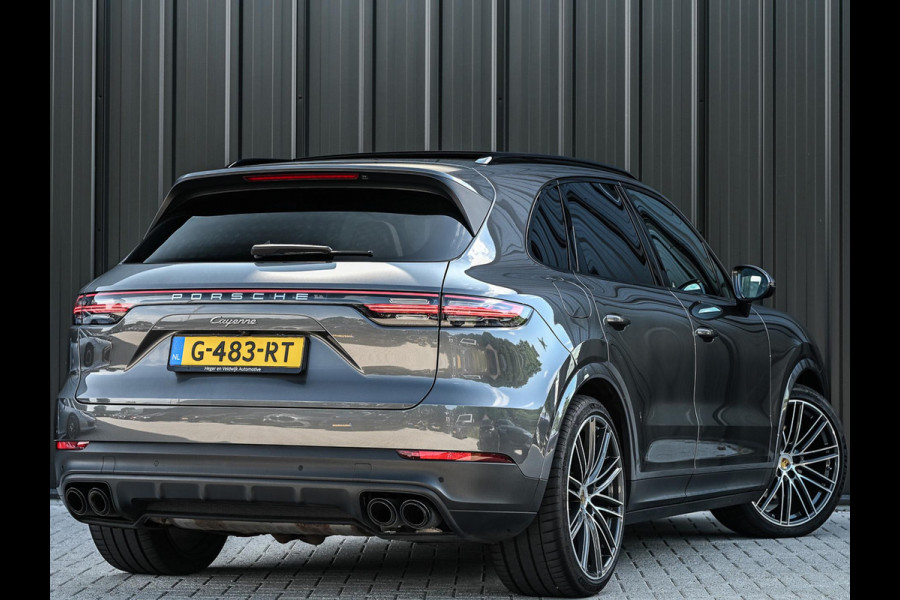 Porsche Cayenne 3.0 E-Hybrid NL-Auto | Dealeronderhouden | Panoramadak | 18 Wegs Memory Seats | Bose | 360 Camera | HUD | Achterasbesturing | Sport Chrono | Luchtvering | Soft Close | Ambiance Interieur |