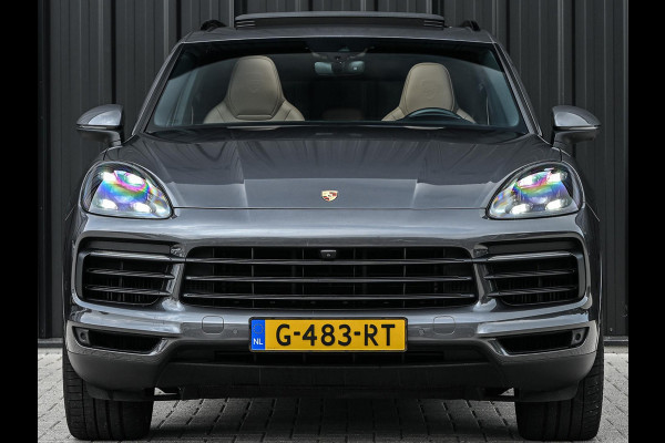 Porsche Cayenne 3.0 E-Hybrid NL-Auto | Dealeronderhouden | Panoramadak | 18 Wegs Memory Seats | Bose | 360 Camera | HUD | Achterasbesturing | Sport Chrono | Luchtvering | Soft Close | Ambiance Interieur |