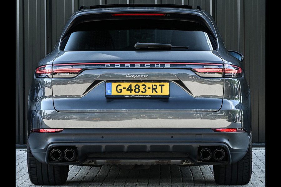 Porsche Cayenne 3.0 E-Hybrid NL-Auto | Dealeronderhouden | Panoramadak | 18 Wegs Memory Seats | Bose | 360 Camera | HUD | Achterasbesturing | Sport Chrono | Luchtvering | Soft Close | Ambiance Interieur |