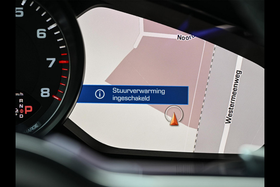 Porsche Cayenne 3.0 E-Hybrid NL-Auto | Dealeronderhouden | Panoramadak | 18 Wegs Memory Seats | Bose | 360 Camera | HUD | Achterasbesturing | Sport Chrono | Luchtvering | Soft Close | Ambiance Interieur |