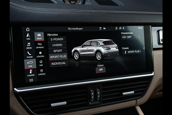 Porsche Cayenne 3.0 E-Hybrid NL-Auto | Dealeronderhouden | Panoramadak | 18 Wegs Memory Seats | Bose | 360 Camera | HUD | Achterasbesturing | Sport Chrono | Luchtvering | Soft Close | Ambiance Interieur |