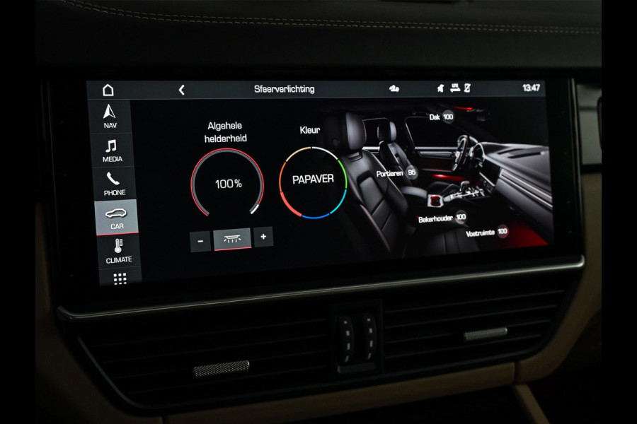 Porsche Cayenne 3.0 E-Hybrid NL-Auto | Dealeronderhouden | Panoramadak | 18 Wegs Memory Seats | Bose | 360 Camera | HUD | Achterasbesturing | Sport Chrono | Luchtvering | Soft Close | Ambiance Interieur |