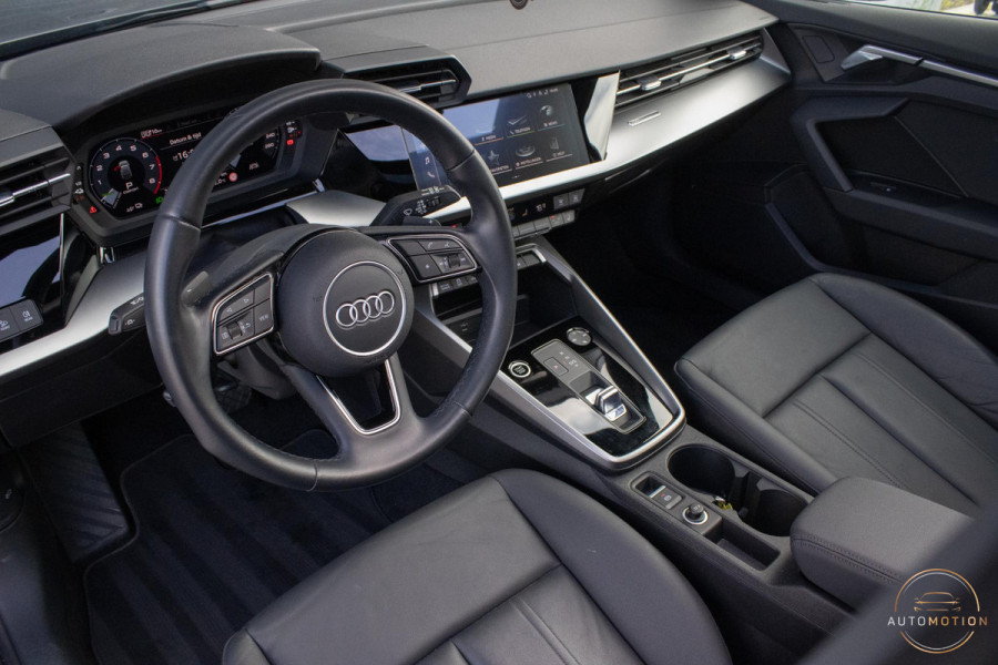 Audi A3 Sportback 40 TFSIe Edition PANO LED CAMERA PARKEER LEDER