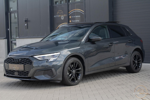 Audi A3 Sportback 40 TFSIe Edition PANO LED CAMERA PARKEER LEDER