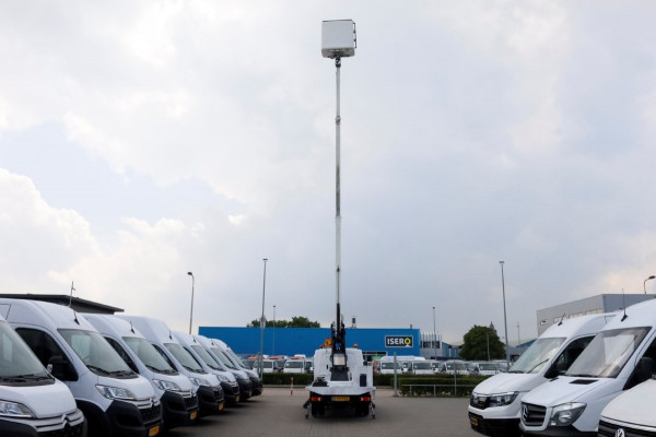 Renault Maxity 3.0 DCI 130pk E6 Hoogwerker Werkhoogte 14.5 meter PTO 08-2019