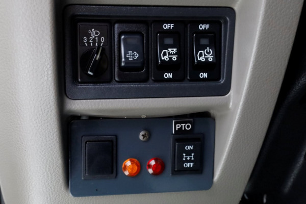Renault Maxity 3.0 DCI 130pk E6 Hoogwerker Werkhoogte 14.5 meter PTO 08-2019