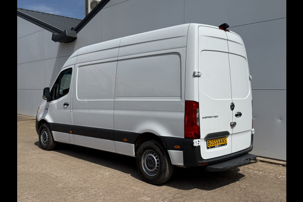 Mercedes-Benz eSprinter 312 55kWh L2H2 Elektrisch 145km WLTP 95% (SOH) 80kw Snelladen Climate Control Camera