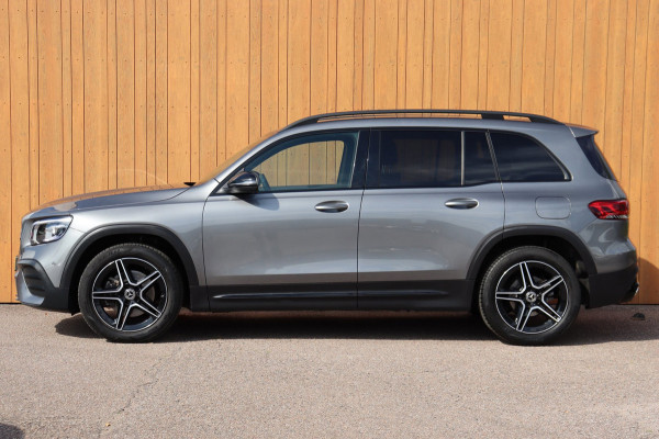 Mercedes-Benz Glb 200 Business Solution AMG org.NL el.trekhaak leer+vw camera ambient.lighting