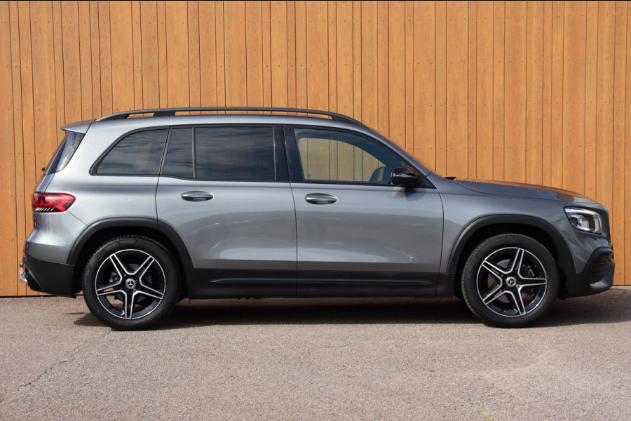 Mercedes-Benz Glb 200 Business Solution AMG org.NL el.trekhaak leer+vw camera ambient.lighting