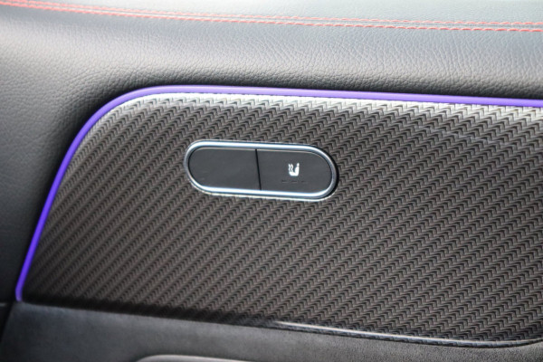 Mercedes-Benz Glb 200 Business Solution AMG org.NL el.trekhaak leer+vw camera ambient.lighting
