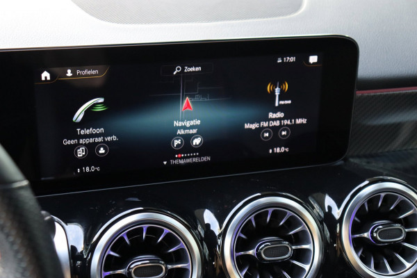 Mercedes-Benz Glb 200 Business Solution AMG org.NL el.trekhaak leer+vw camera ambient.lighting