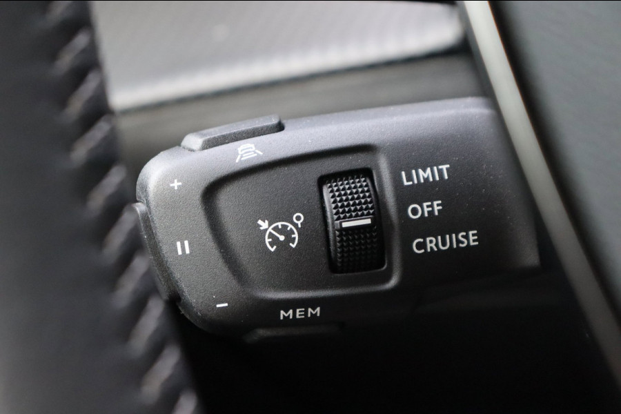 Peugeot 2008 1.2 PureTech Allure Pack org.NL 3-d dashboard camera stoelverw LED