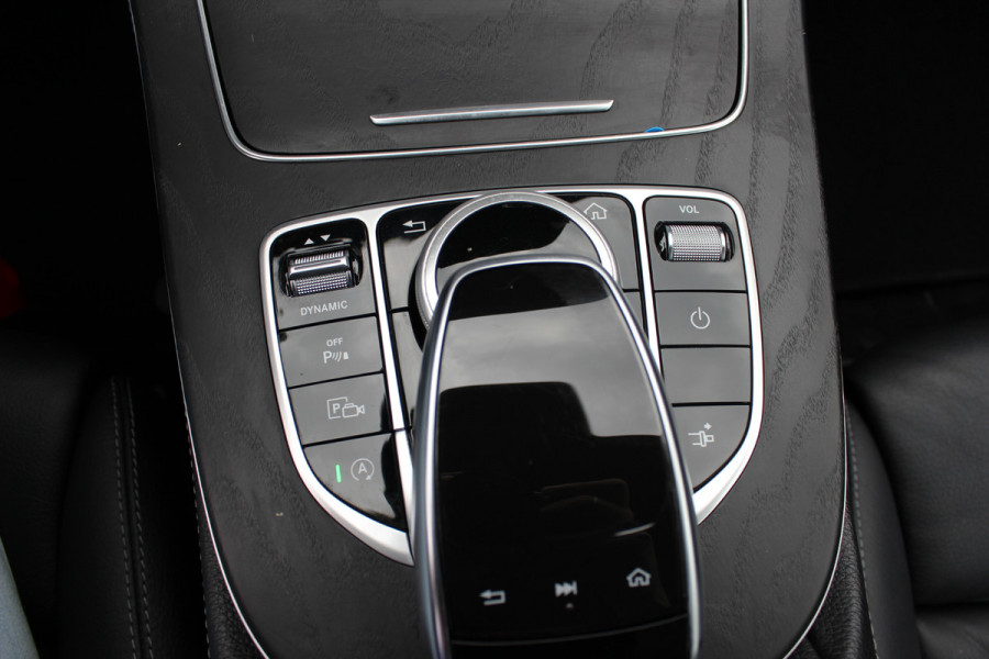 Mercedes-Benz E-Klasse Cabrio 200 25th Anniversary Edition / 360Camera / Leder / CarPlay / 19'' / Stoelverwarming / Windscherm / Nekverwarming / DAB /  Cruise Control