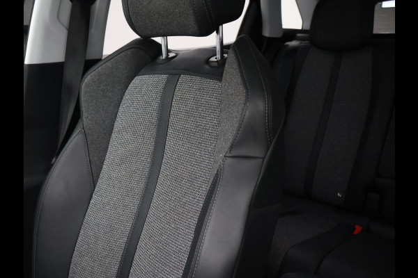 Peugeot 3008 1.2 PT 130 PK AUT. + TREKHAAK | STOELVERWARMING | APPLE CARPLAY |