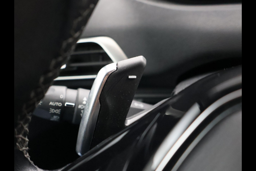 Peugeot 3008 1.2 PT 130 PK AUT. + TREKHAAK | STOELVERWARMING | APPLE CARPLAY |