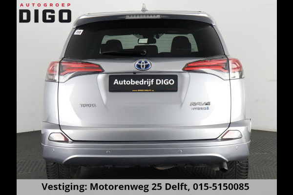 Toyota RAV4 2.5 STYLE HYBRIDE 4-WD SILVERLINE GARANTIE 4-2028* 1650 TREKGEWICHT . GARANTIE TOT 04-2028! . PARKEERSENSOREN VOOR & ACHTER . KEYLESS ENTRY  .