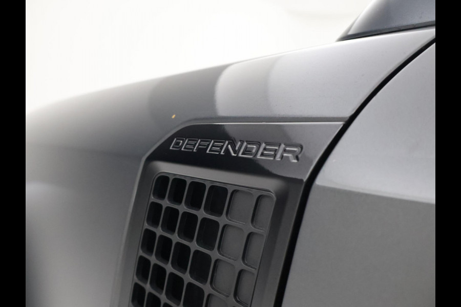 Land Rover Defender 3.0 P400 6-CILINDER BENZINE GRIJS KENTEKEN HSE + PANORAMA | HEAD-UP | TREKHAAK | 360 CAMERA