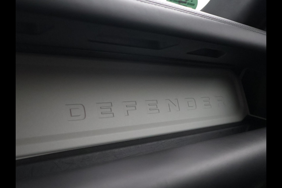Land Rover Defender 3.0 P400 6-CILINDER BENZINE GRIJS KENTEKEN HSE + PANORAMA | HEAD-UP | TREKHAAK | 360 CAMERA